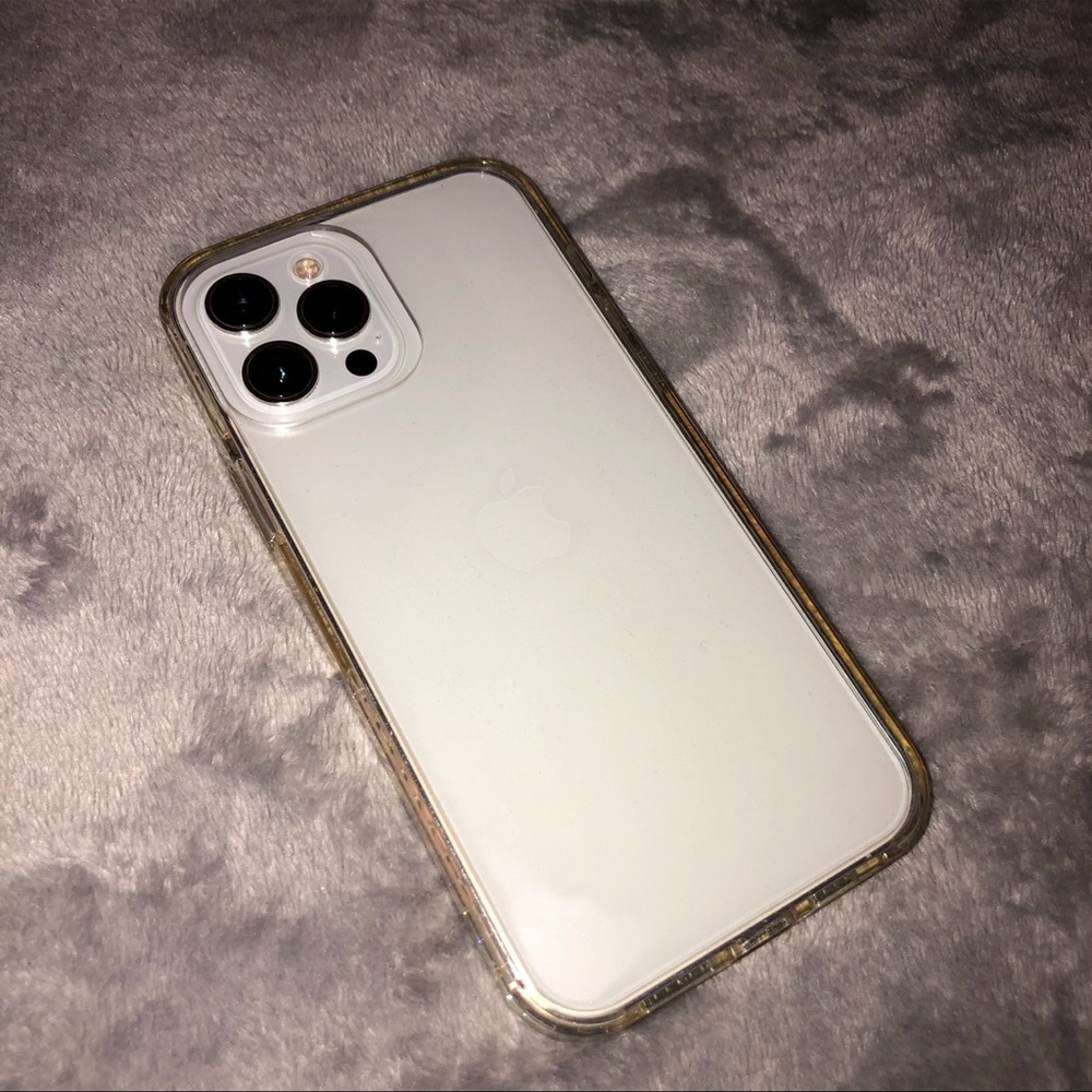 iPhone 13 Pro Max/ 12 Pro Max transparent clear hard CushionPro case